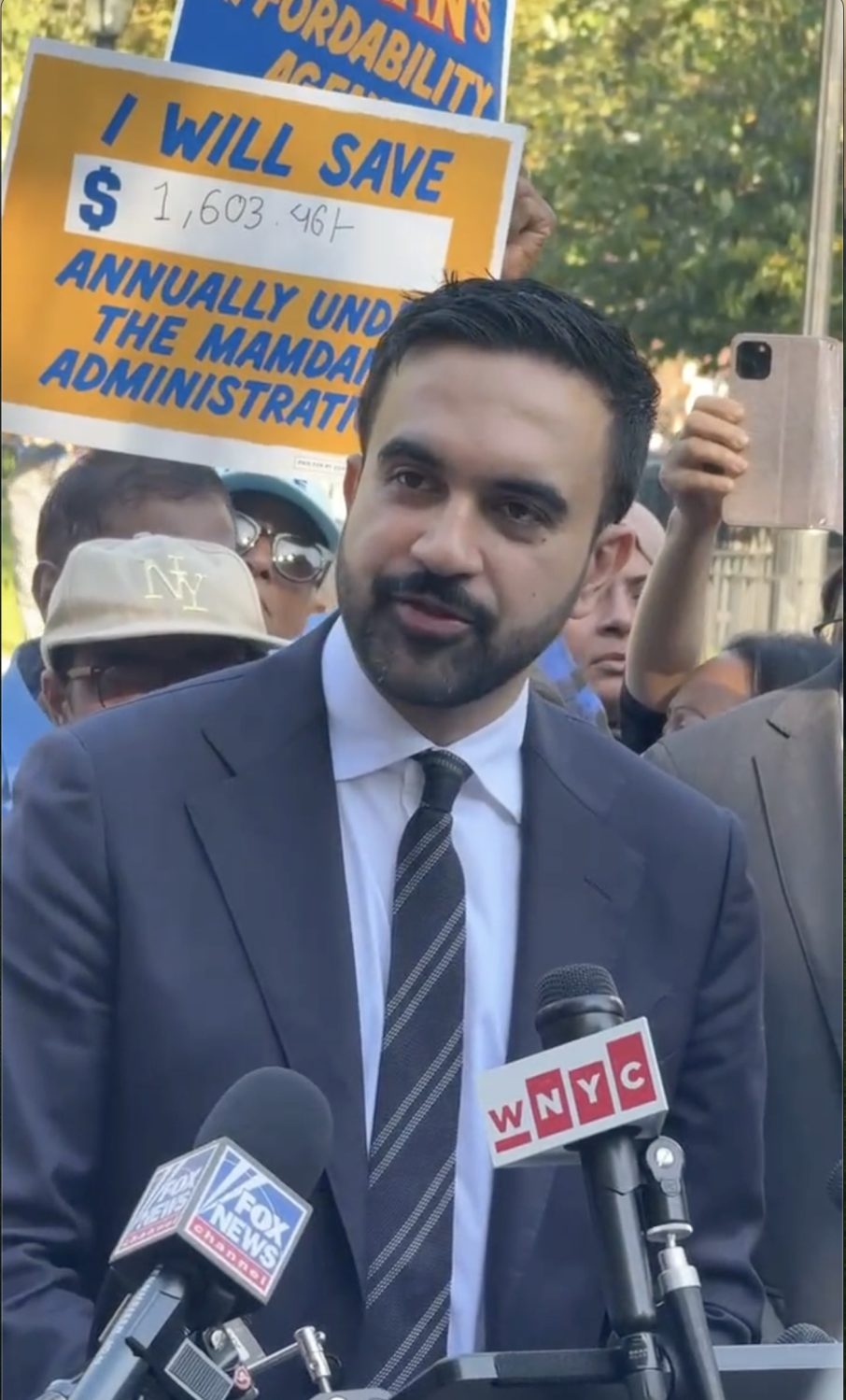 क्विनिपियाक सर्वेक्षणमा माम्दानीको दोहोरो अंकको अग्रता,  न्यू योर्क मेयर चुनावमा विजय नजिक